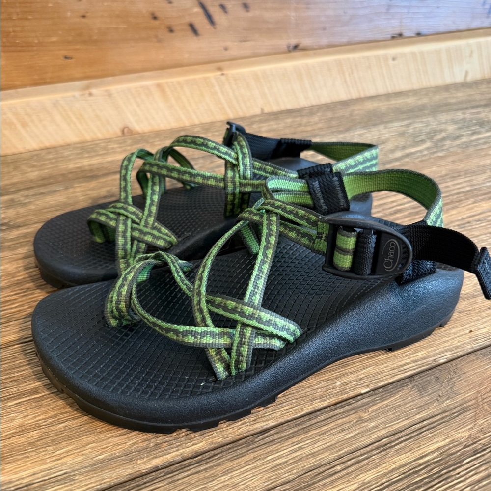 Chaco women’s  Green and Black Sandals - Picture 6 of 12